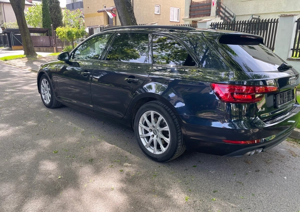 Audi A4 cena 69900 przebieg: 199999, rok produkcji 2017 z Lublin małe 301